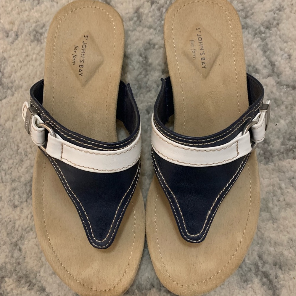 St Johns Bay Sandals 7.5